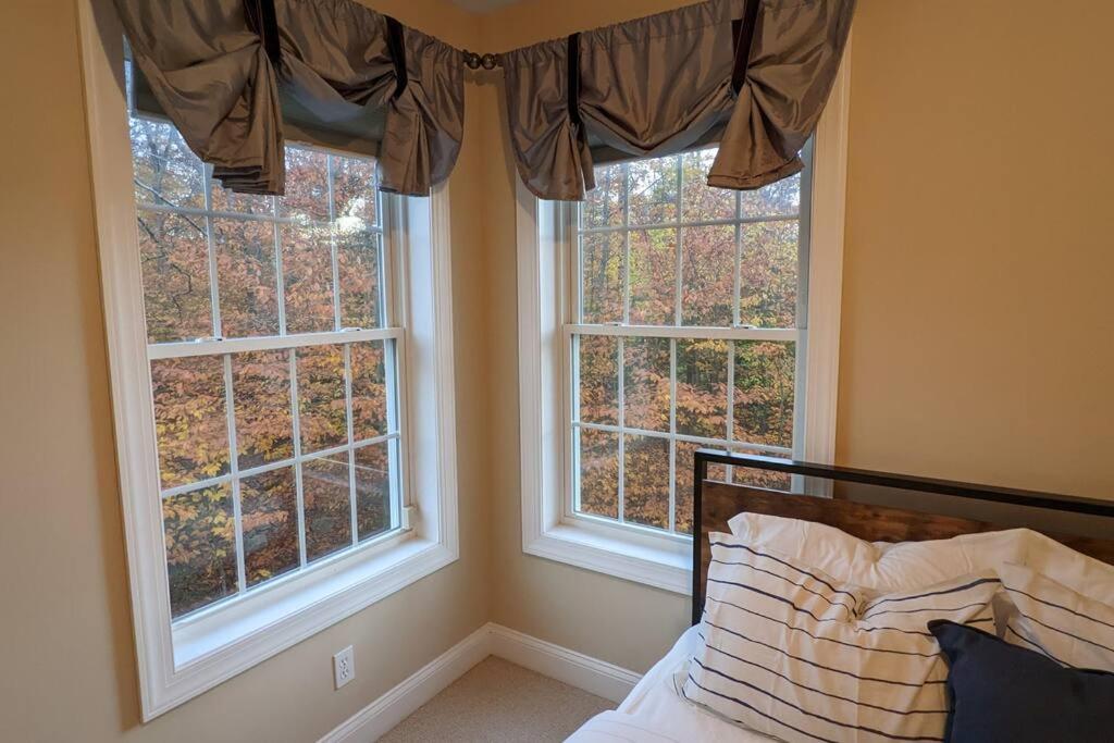 Luxury 4 Bedroom House In Pocono Mountains In Golf Course Near Lake Tobyhanna Exterior foto